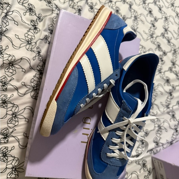 Madden Girl Shoes - Madden Girl Blue and White Jumper Sneakers like new